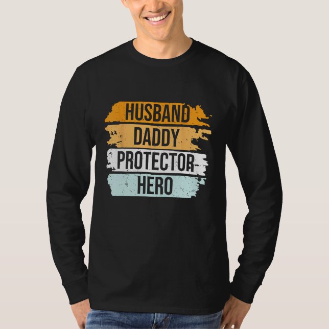 Camiseta Retro Husband Daddy Protector Hero Father s Day Fo (Frente)
