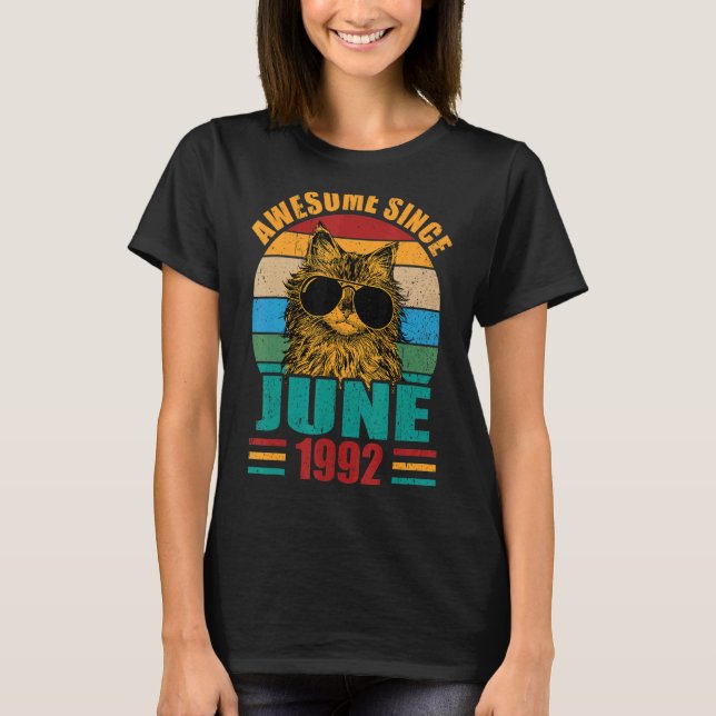 Camiseta Retro Incrível Desde Junho De 1992 aniversário de  (Frente)