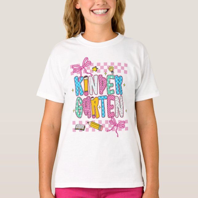 Camiseta Retro Kindergarten  (Frente)