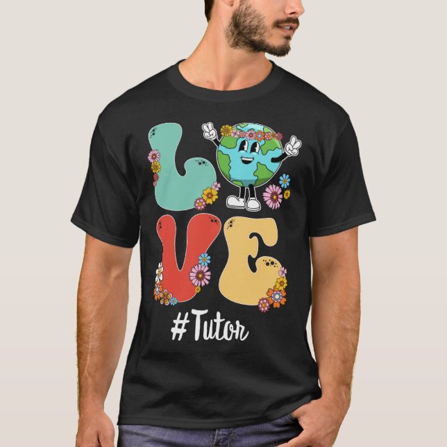Camiseta Retro Love World Earth Day 2023 Tutor (Frente)