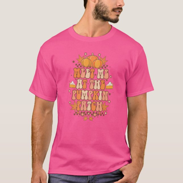 Camiseta Retro Me Encontra No Pumpkin Patch Cair (Frente)