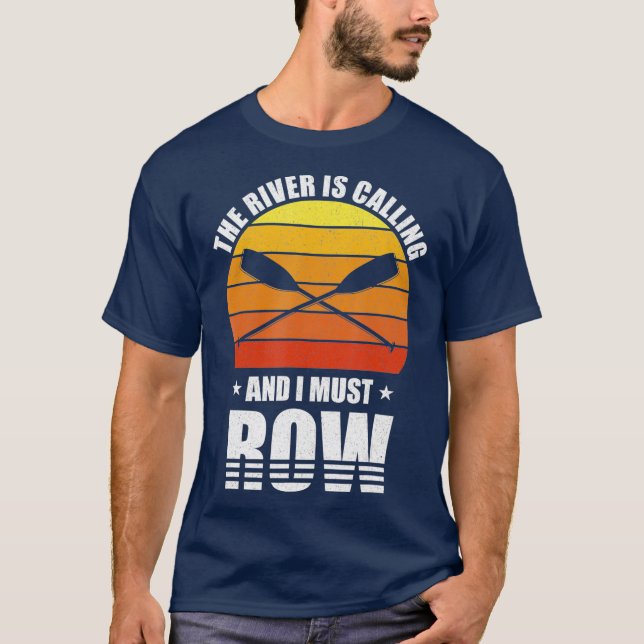 Camiseta Retro O Rio Está Chamando E Preciso Colocar Presen (Frente)