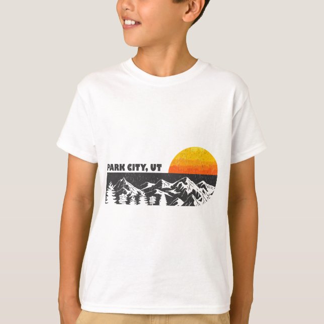 Camiseta Retro Park City Utah Montanha Sunset Winter (Frente)