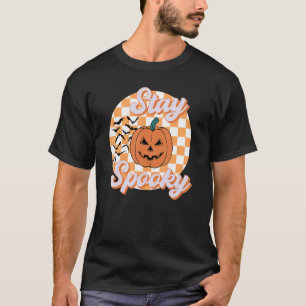 Camiseta Retro Permanece Assustador No Dia das Bruxas