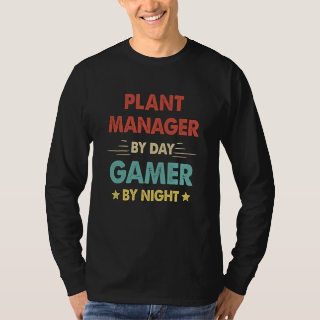 Camiseta Retro Plant Manager By Day Gamer By Night (Frente)