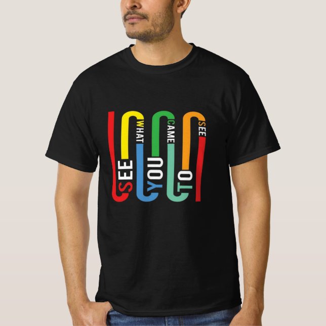 Camiseta Retro Rainbow Typography T-Shirt, Black tee (Frente)