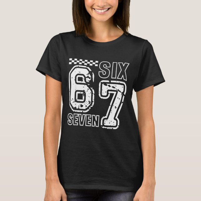 Camiseta Retro Seis Sete Números Humor Inteligente 6 7 Meme (Frente)