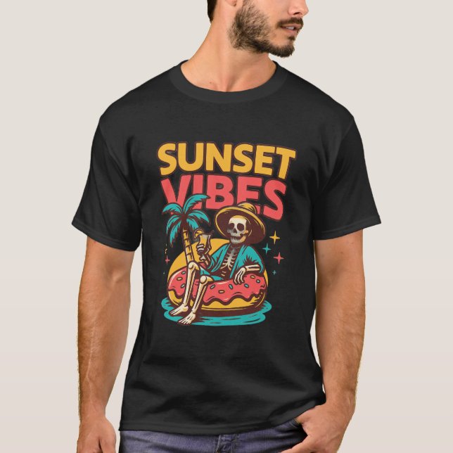 Camiseta Retro Skeleton Sunset Vibes Summer Design (Frente)