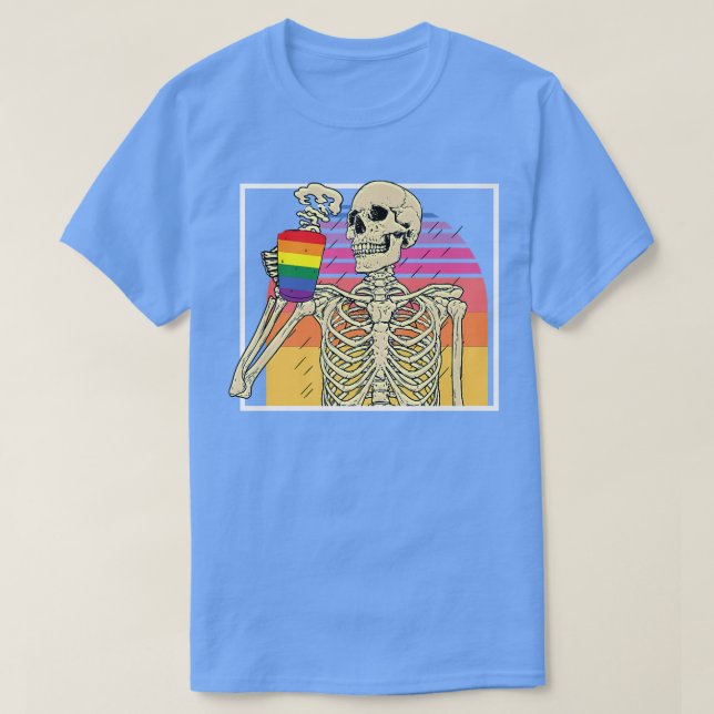 Camiseta Retro Vintage Ortheton Café Drinker LGBTQ  (Frente do Design)