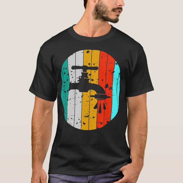 Camiseta Retro Vintage Plumber Faucet (Frente)