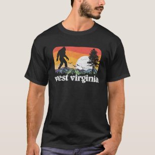 Camiseta Retro West Virginia Bigfoot Mountain Trees Nature