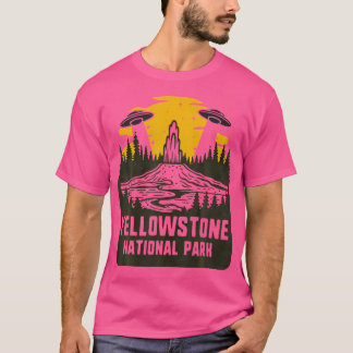 Camiseta Retro Yellowstone National Park Cryptid Ufo Abduct
