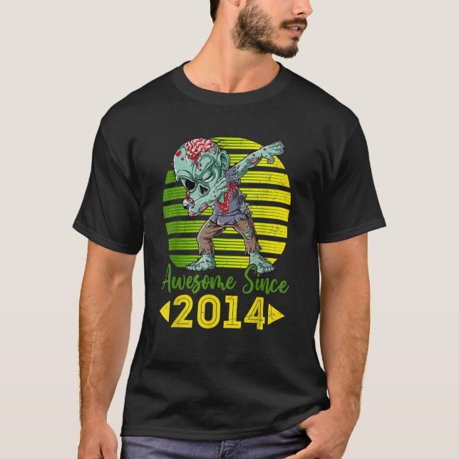 Camiseta Retro Zombie Dabbing Incrível Desde 2014 8.º Bdia  (Frente)