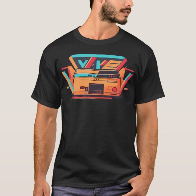 Camiseta Retrovisor de VHS para a Era de Ouro do amigo da m (Frente)