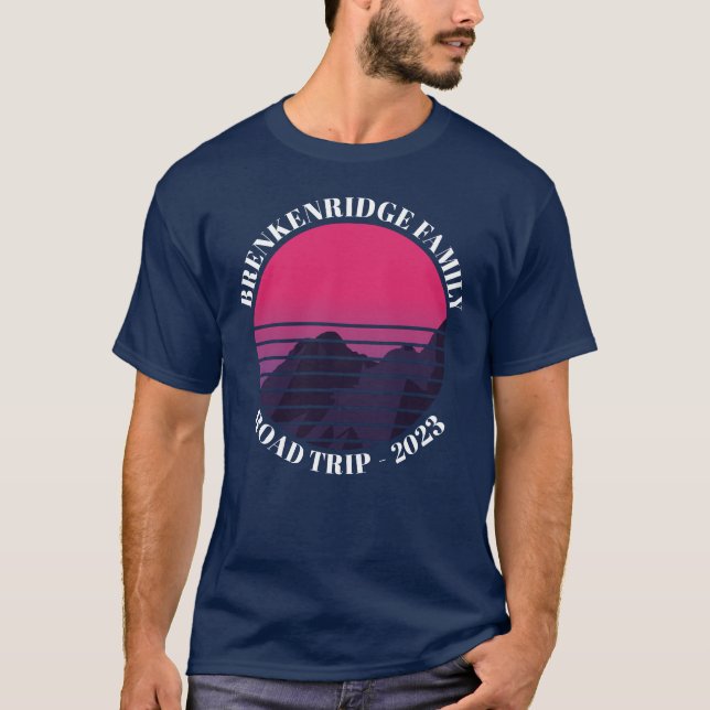 Camiseta Reunião de Aventura da Família Retro de Viagem Rod (Frente)