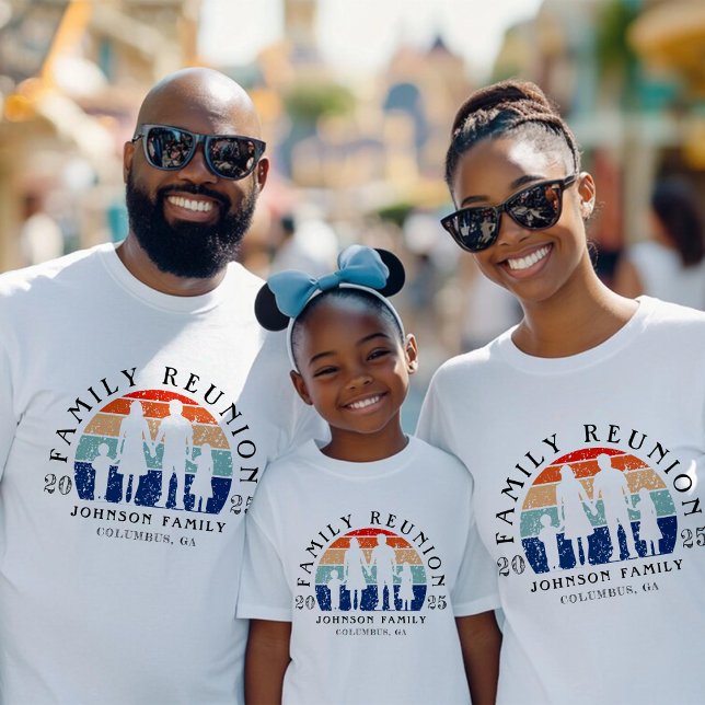 Camiseta Reunião Familiar Segurando Mãos Retro Sun White (Criador carregado)
