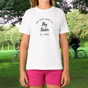 Camiseta Revelação de Nova Irmã Mais Velha Ano de Fundação