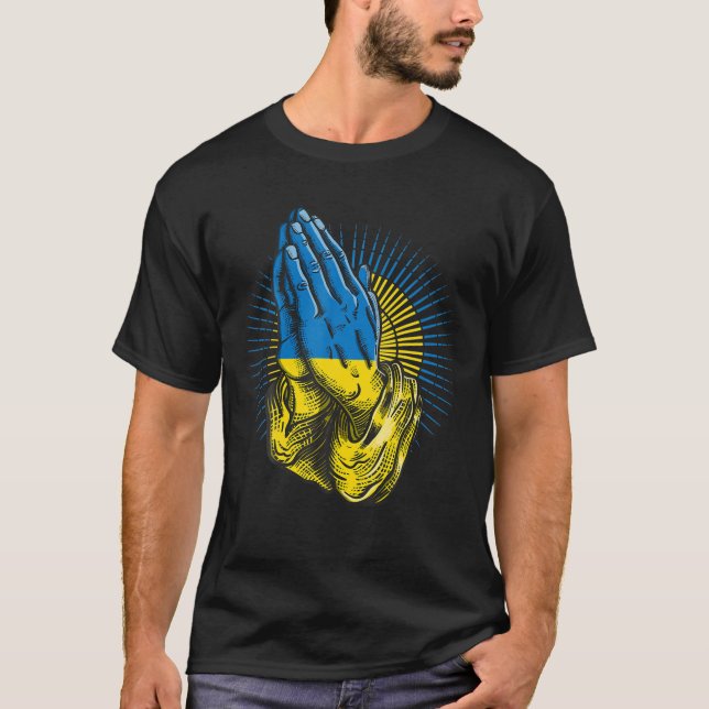 Camiseta Reze Pela Ucrânia Que Rezem Para Que A Ucrânia Apo (Frente)