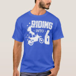 Camiseta Riding into 6 Dirtbike Kids 6th Birthday 6 yr<br><div class="desc">Riding into 6 Dirtbike Kids 6th Birthday 6 yr motocross,  motorcycle,  dirt bike,  racing,  funny,  bike,  enduro,  biker,  mx,  dirtbike,  motorbike,  helmet,  supercross,  braaap,  braap,  rider,  off road,  race,  cool,  supermoto,  atv,  dirt,  ktm,  offroad,  motorsport,  brap,  bumper,  quote,  car,  sports</div>