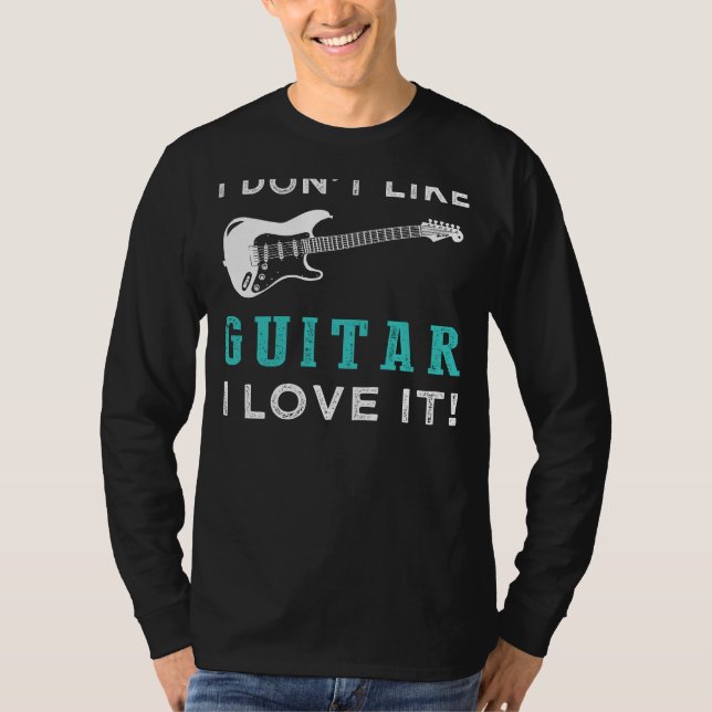 Camiseta Rir Amargo: Eu Não Gosto De Violão, Eu Amo-O (Frente)