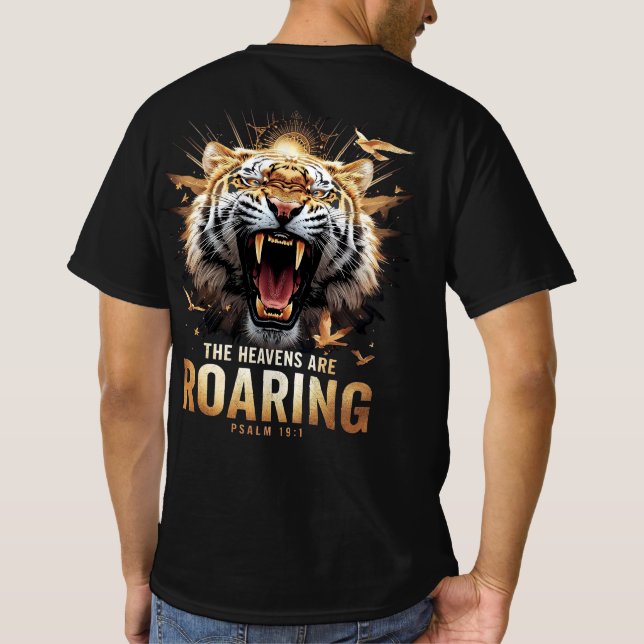 Camiseta Roaring Faith Psalm 19:1 Tiger Christian Graphic (Verso)
