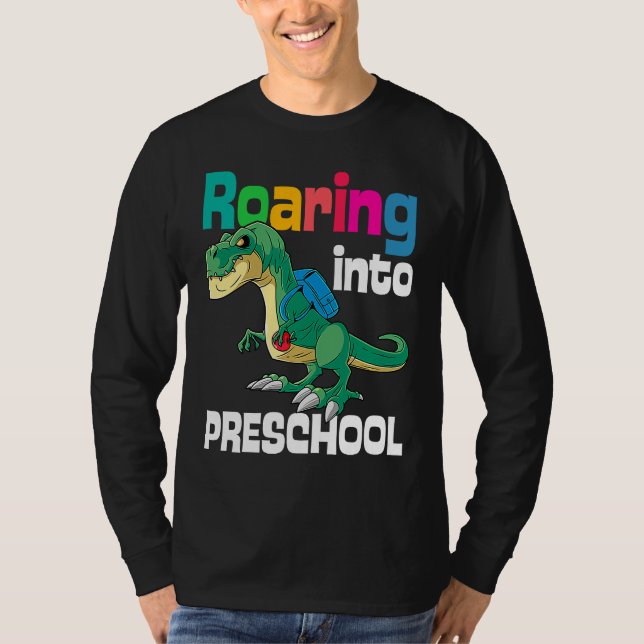 Camiseta Roaring Into Preschool Dinosaur Teacher Pre K Back (Frente)