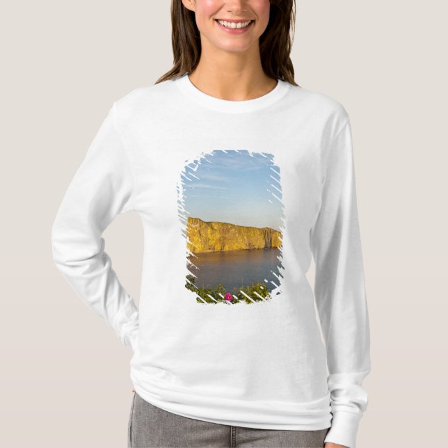 Camiseta Rocher Perce (Perce Rock), Quebec, Canadá. (Frente)