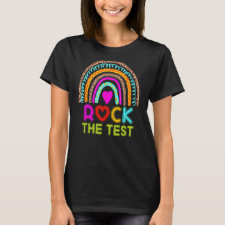 Camiseta Rock The Test Day Teacher Testing Day Rainbow Teac