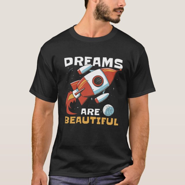 Camiseta Rocket Space Dreams A Stellar Way to Inspire Young (Frente)