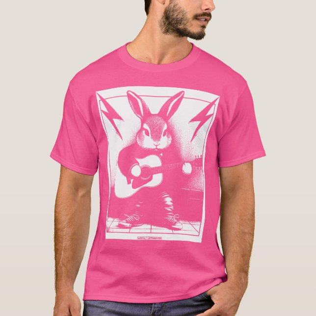 Camiseta Rockin Rabbit tocando violão acústico (Frente)