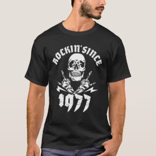 Camiseta Rockin' Since 1977 Skull Rock Hands 45th Birthday