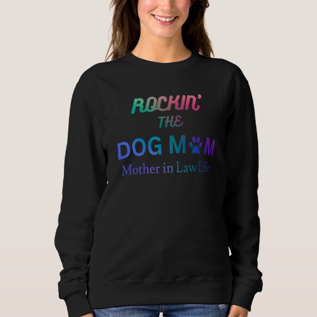Camiseta Rockin the dog mom and mother in law life (Frente)