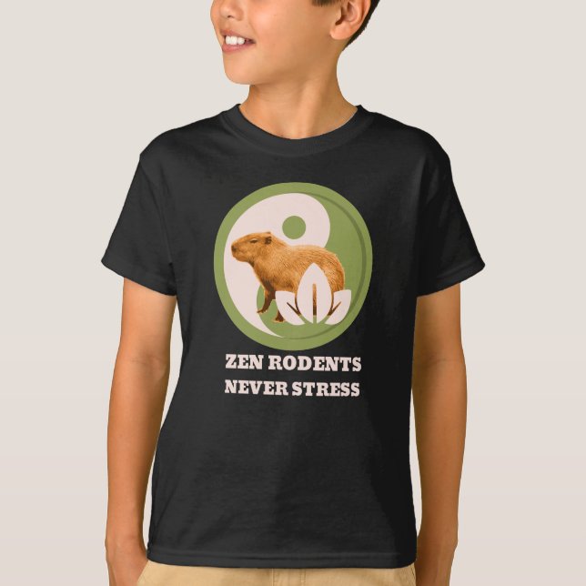 Camiseta Roedores Zen Nunca Estressam Humor do Capivara (Frente)