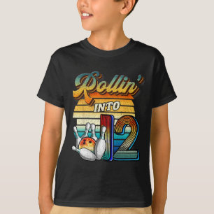 Camiseta Rolando no 12º Aniversário de Boliche Festa de Ani
