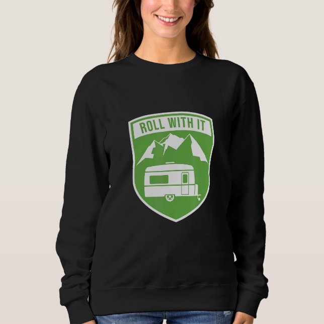 Camiseta Rolar com ela acampando a câmera RV (Frente)