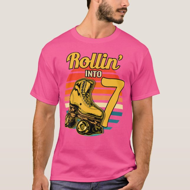Camiseta Rollin' Into 7 Roller 7Th Birthday Party Skating (Frente)