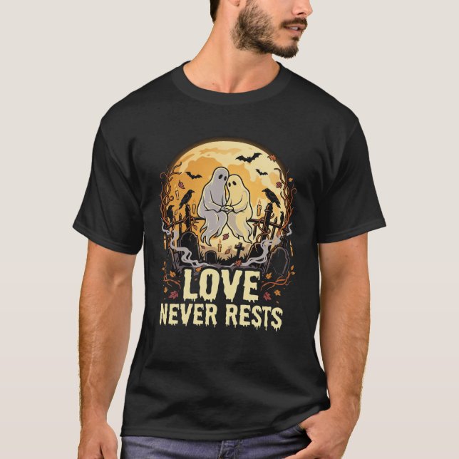 Camiseta Romance Assombrada ao Luar no Halloween (Frente)