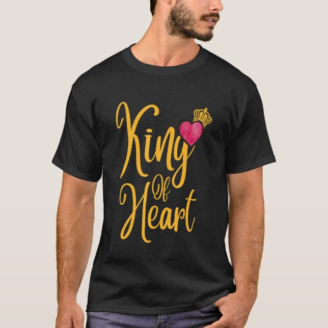 Camiseta Romantic King of Hearts Matching Couple Valentine' (Frente)