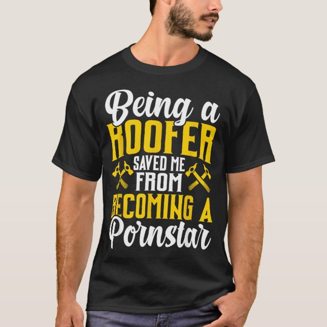 Camiseta Roofer Funny Roofing Tee For Coworker Novelty  (Frente)