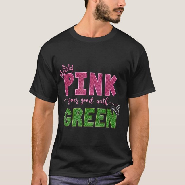 Camiseta Rosa fica bom com verde (Frente)