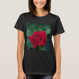 Camiseta Rosa Vermelha de Perto