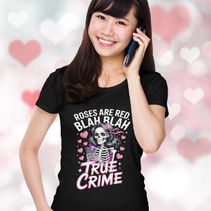 Camiseta Rosas São Vermelhas Crime Real Anti Dia dos Namora