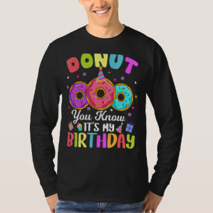 Camiseta Rosquinha Você Conhece Minha Garota De Aniversário