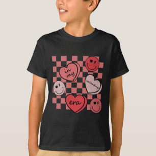 Camiseta Rosto Feliz Coração Retro Groovy Dia dos Namorados