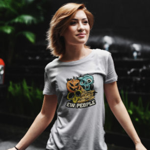 Camiseta Rostos Monstros do Dia das Bruxas