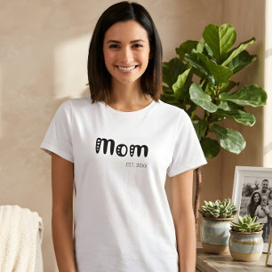 Camiseta Roteiro Preto Mãe Estabelecida Corações Lindos