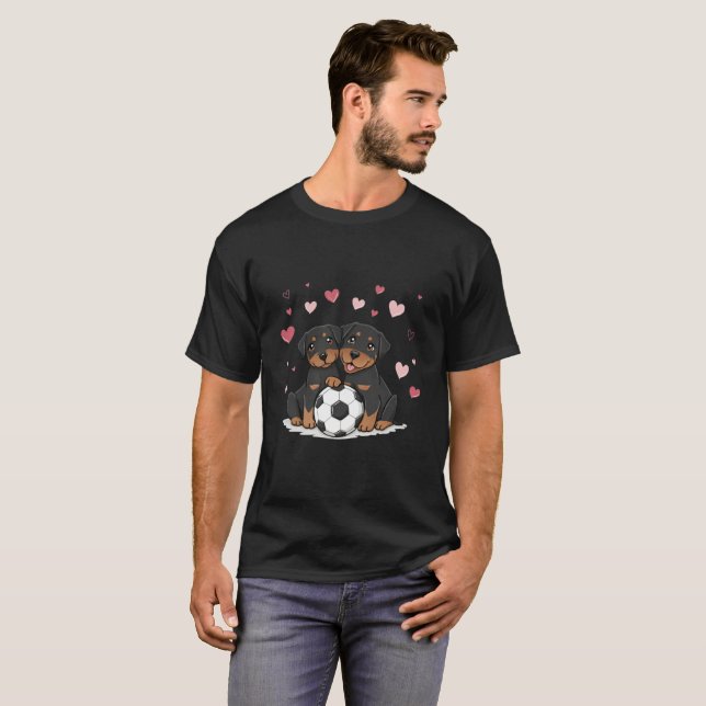 Camiseta Rottwailers with soccer ball for Valentine's Day (Frente Completa)