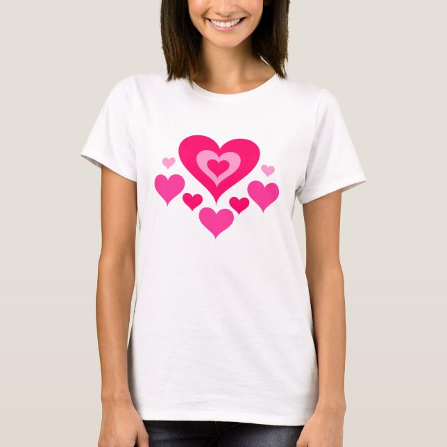 Camiseta Roupa de muitos corações (Frente)