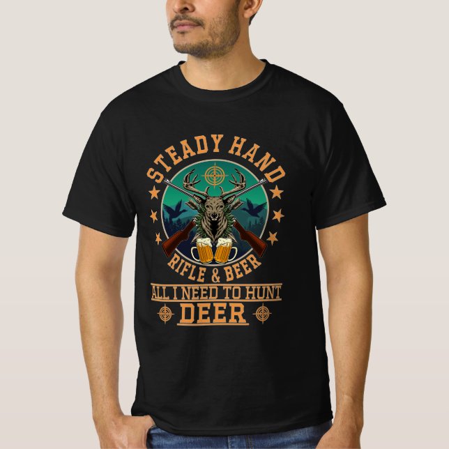 CAMISETA ROUPA E CERVEJA DE MÃO ESTACIONADA (Frente)