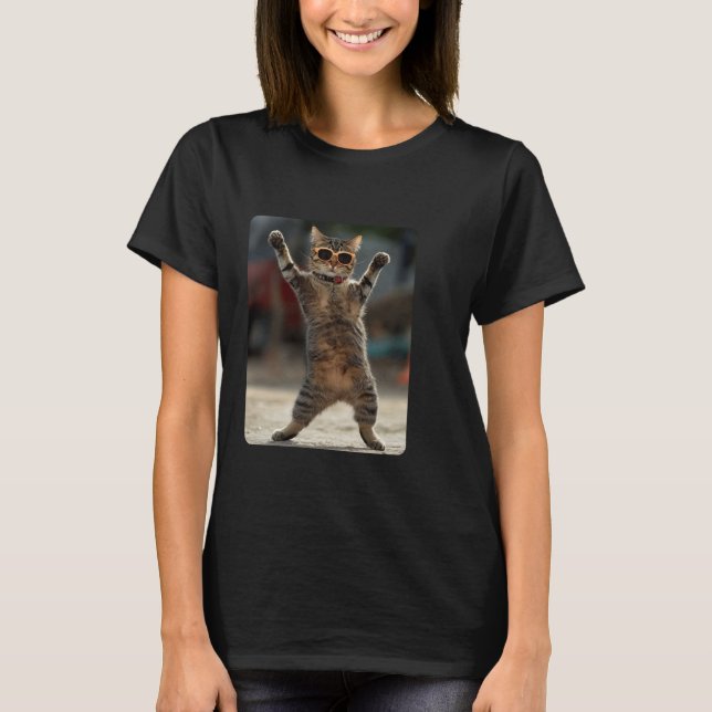 Camiseta Roupas Com Gato Nela IA Gato com Óculos de Sol Dan (Frente)
